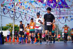 BIB: 463
                            <button type="button" onclick="openModal(10075141)" class="btn btn-primary btn-sm float-right btn-popup" data-toggle="modal" data-target=".modal-high-quality">
                        <i class="fas fa-shopping-cart"></i> Add to Cart
                    </button>
                                            <button type="button" onclick="isThisMe(10075141, true)" class="btn btn-success btn-sm float-right btn-popup btn-isme hidden" data-toggle="tooltip" data-placement="bottom" title="นี่คือรูปของคุณใช่ไหม คลิกที่นี่เพื่อเอาเข้าอัลบั้ม">
                        <i class="fas fa-plus"></i> Add to album
                    </button>
                    <button type="button" onclick="isThisMe(10075141, false)" class="btn btn-warning btn-sm float-right btn-popup btn-isnotme hidden">
                        <i class="fas fa-ban"></i> Remove from album
                    </button>
